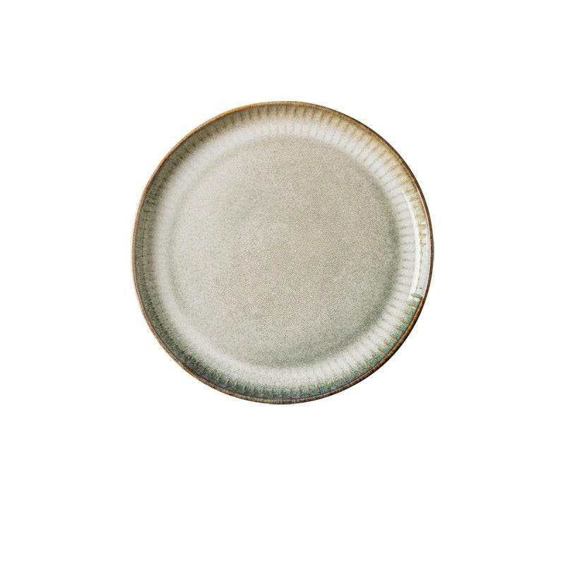 Dinner Set Splendid porcelain plate with elegant design, 21.8 cm diameter.