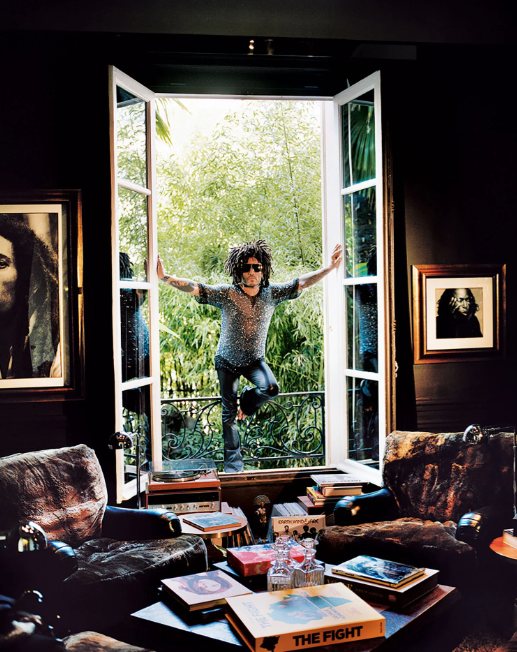 Guided tour of Lenny Kravitz's townhouse.