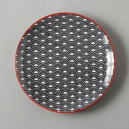 Dishes for Meals Creative ceramic plate with black and white wave pattern.