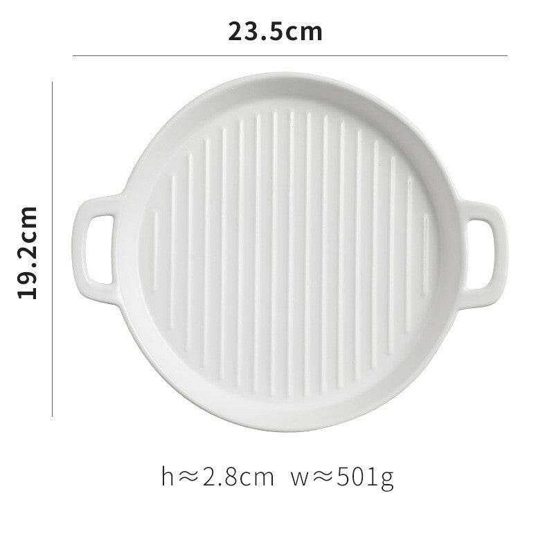 23,5cm white ceramic bakeware, with handles. Suitable for oven, microwave, and dishwasher.