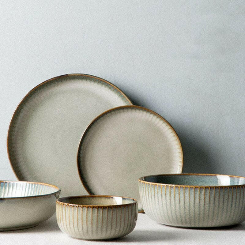 Exquisite Splendid Porcelain Set by Havenlux for Fine Dining