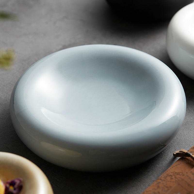 Ceramic Dinnerware Sets Modern with smooth, glossy finish.