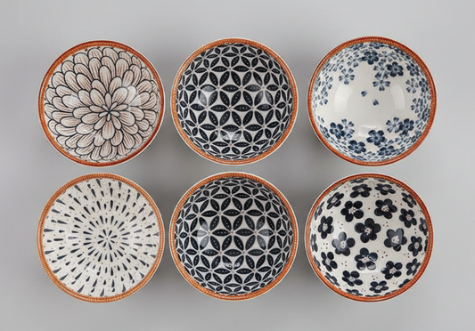 Retro Box with Ceramic Bowls